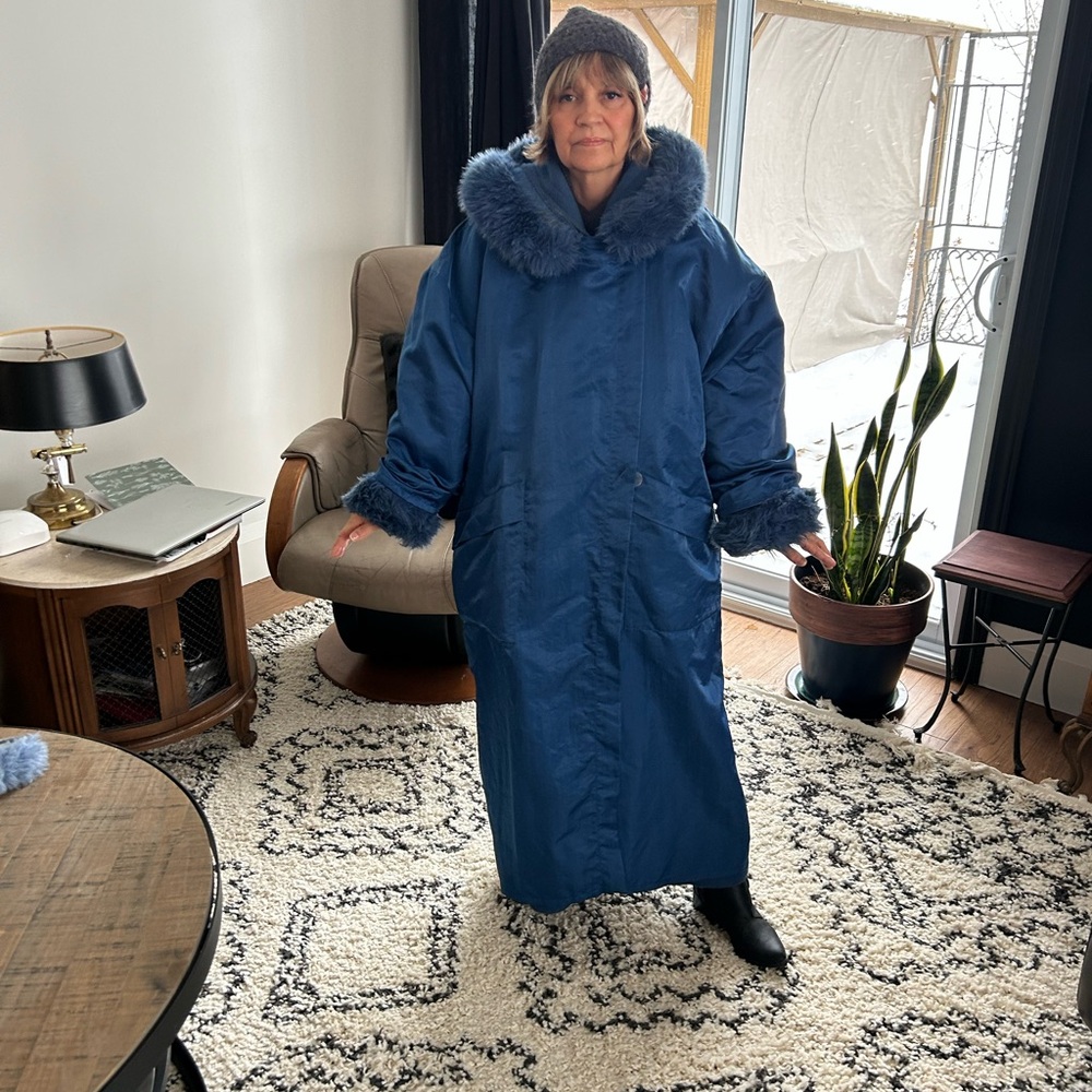 Vintage La parka royal blue coat
